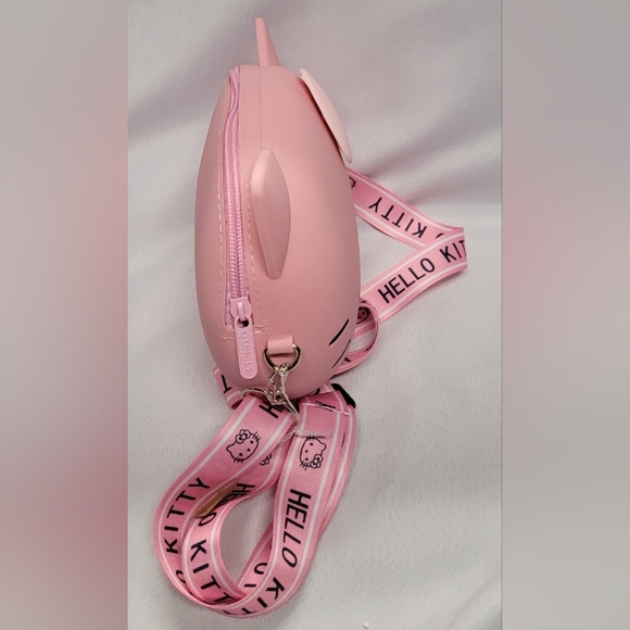 Hello Kitty Pink Crossbody Bag - Picture 2 of 3